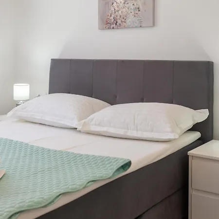 Adriatico - Sea View With Garage 아파트 마카르스카