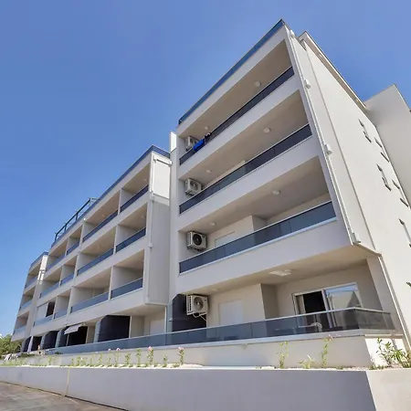 Adriatico - Sea View With Garage