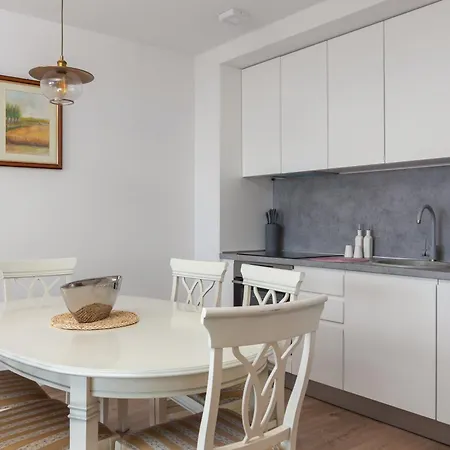 Apartment Adriatico - Sea View With Garage Makarska