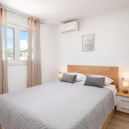 Apartment Adriatico - Sea View With Garage