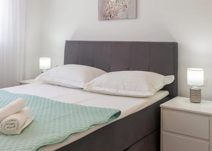 Adriatico - Sea View With Garage Apartamento Makarska