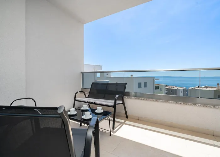 Adriatico - Sea View With Garage Макарска