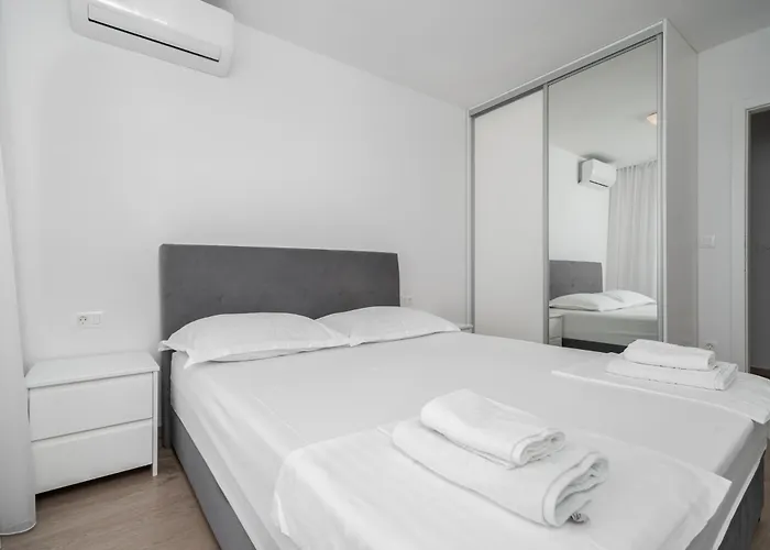 Adriatico - Sea View With Garage Apartamento